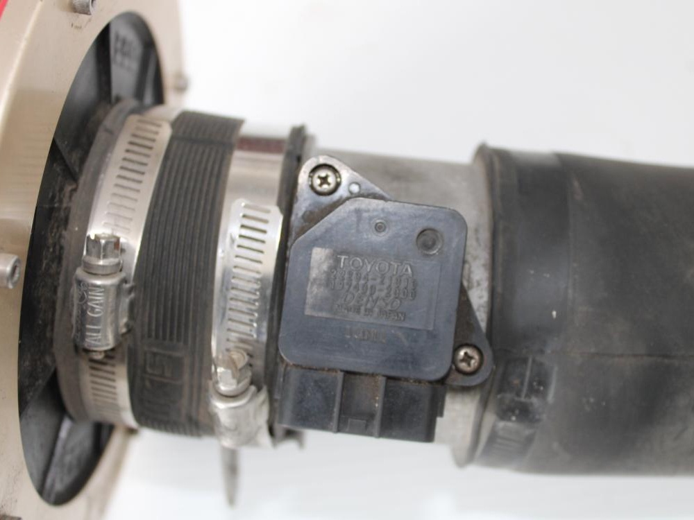 Mass Air Flow Sensor - Toyota (22204-21010): Image 3