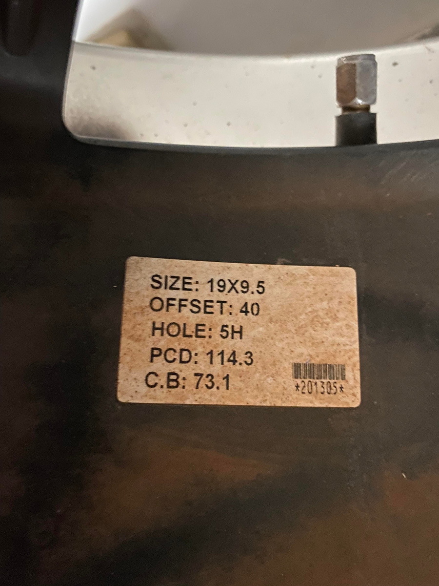 Elegant Styling Platinum Wheels 5X114.3 Rear 19X9.5 +40 Front 19X8.5 +40: Image 14