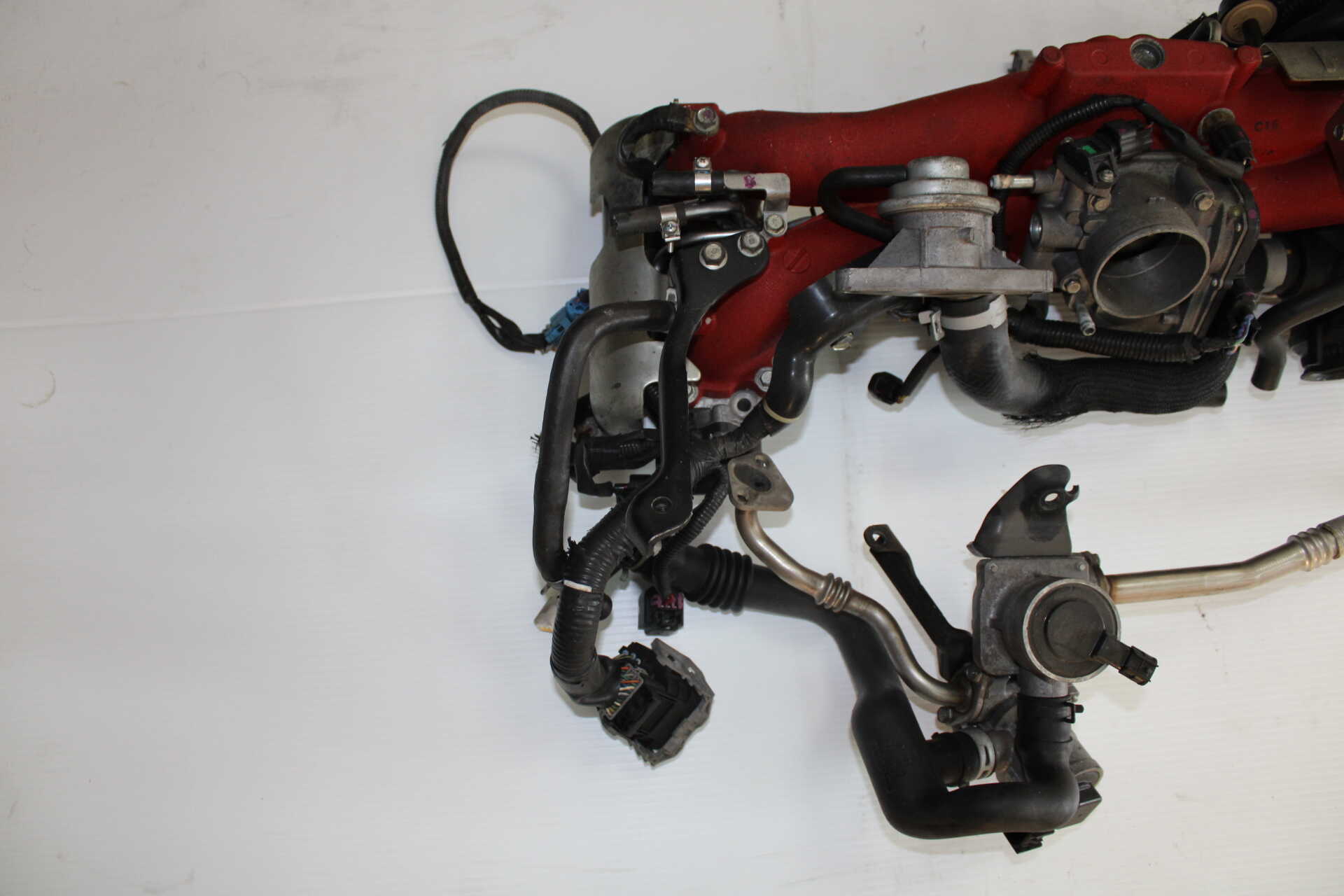 JDM Subaru WRX STi V10 GRB Intake Manifold Throttle injectors / harness ...