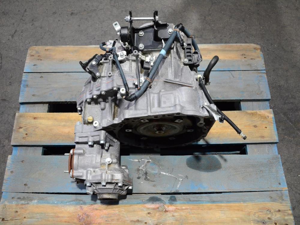 2013 2014 2015 2016 2017 2018 TOYOTA RAV4 4x4, boîte automatique, 4 cylindres, 2,5 L, 2AR-FE, 4x4, U760F, à vendre: Image 1