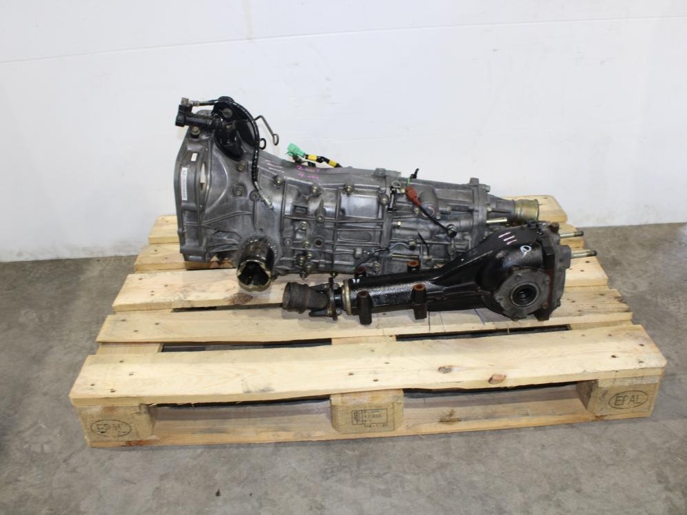 JDM Subaru Legacy BL5 TY757VBABB 5 Speed Transmission 4.444 Ratio Diff: Image 2