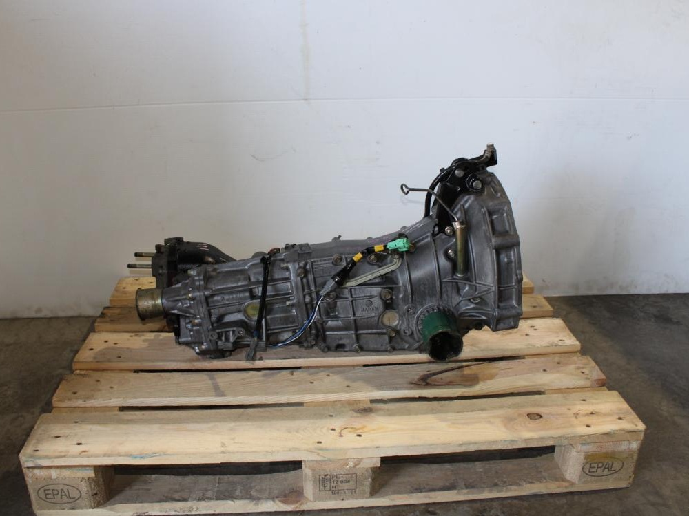 JDM Subaru Legacy BL5 TY757VBABB 5 Speed Transmission 4.444 Ratio Diff: Image 5